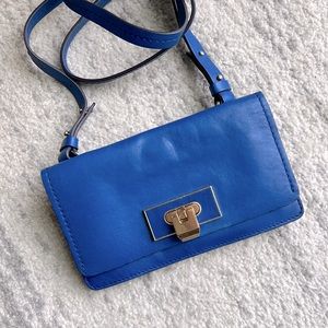 🎉 Host Pick! 🎉 Blue leather Massimo Duti crossbody clutch slim purse